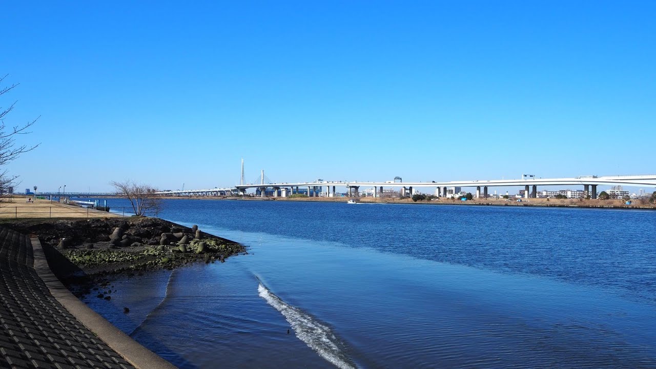 東京下町のオアシス！荒川河川敷『平井運動公園』広々とした広場と川の流れに癒やされた！東京都・江戸川区