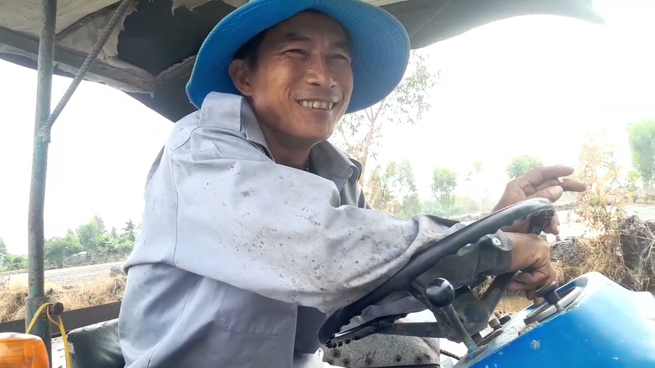 Máy cày ISEKI 2810 _ Xới đất nước _ Dàn xới 1 mét rưỡi _ Giá nguyên bộ 35Tr #Roney Tý YouTube