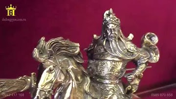 Tượng đồng Quan Công cưỡi ngựa cầm đao