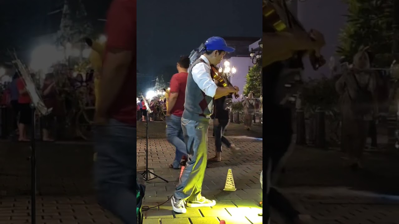 INDAHNYA WISATA MALAM DI KOTA LAMA SEMARANG 🙏 YUK WISATA KE KOTA SEMARANG #kotalamasemarang #violin