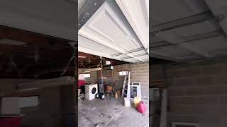 New Chamberlain B2215T￼ garage door opener ￼at my dad‘s new house￼