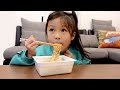 【寸劇】めいちゃん焼きそばは隠して食べようね! black noodle Pretend play cooking for kids toys