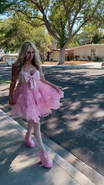 #cupcake #bimbo #makeup #fashion #chaneladdict #dollskill
