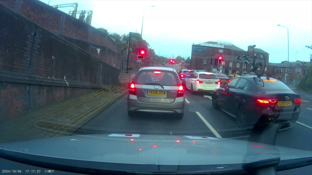 Macclesfield Test RT-2| #DrivingTest #MacclesfieldTestRoute #DrivingTips #LearnToDrive #Macclesfield