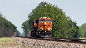 BNSF Power move at 70 mph! BNSF Transcon: Emporia sub..5/13/25