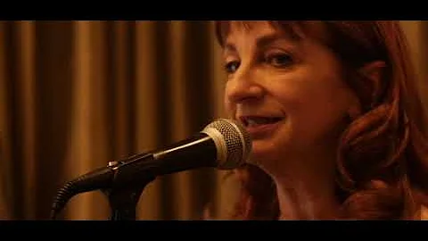 Laura Fitzsimons Sings Chistmas Songs