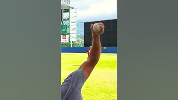 Thumbnail of SloMo Curveball | #shorts