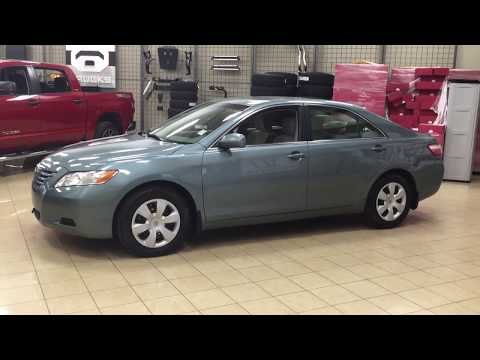 2009 Toyota Camry LE Review