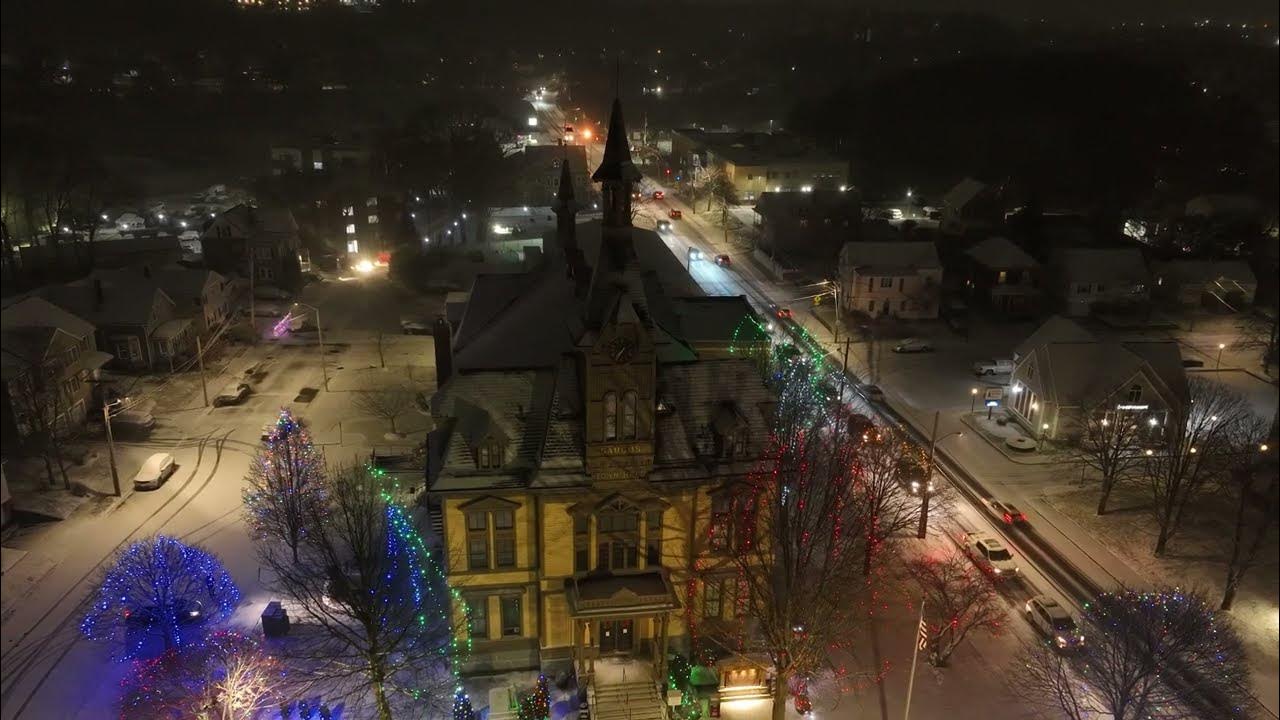 SAUGUS CENTER CHRISTMAS LIGHTS 4K DECEMBER 2022 YouTube