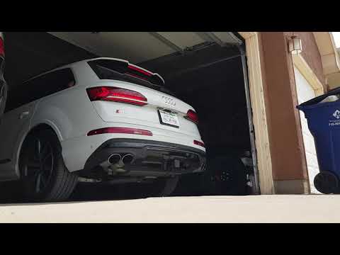 Audi SQ7 cold