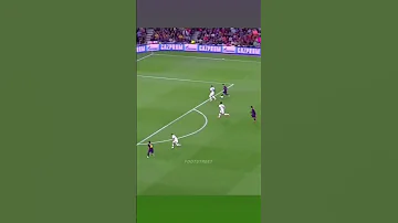 ليو ميسي علي انغام العندليب عبدالحليم حافظ علي حزب وداد قلبي 