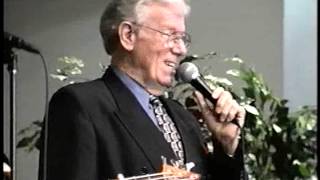 Dixie Echoes , 2000 . Daddy Sang Bass.