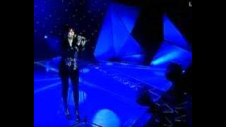 Ruhil Amani - Anak Dunia (MTV @ Muzik25)