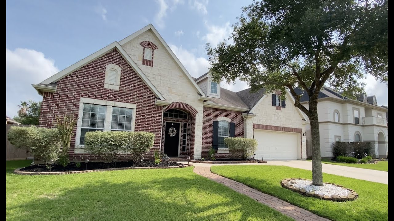 Victory Lakes League City, TX 1559 Segovia Dr. YouTube