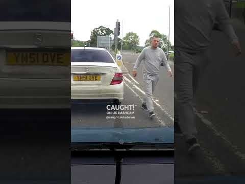 How Is This Lady So Relaxed When Faced With A Road-Man! Ukdashcams