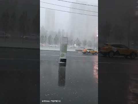 В Москве снежная