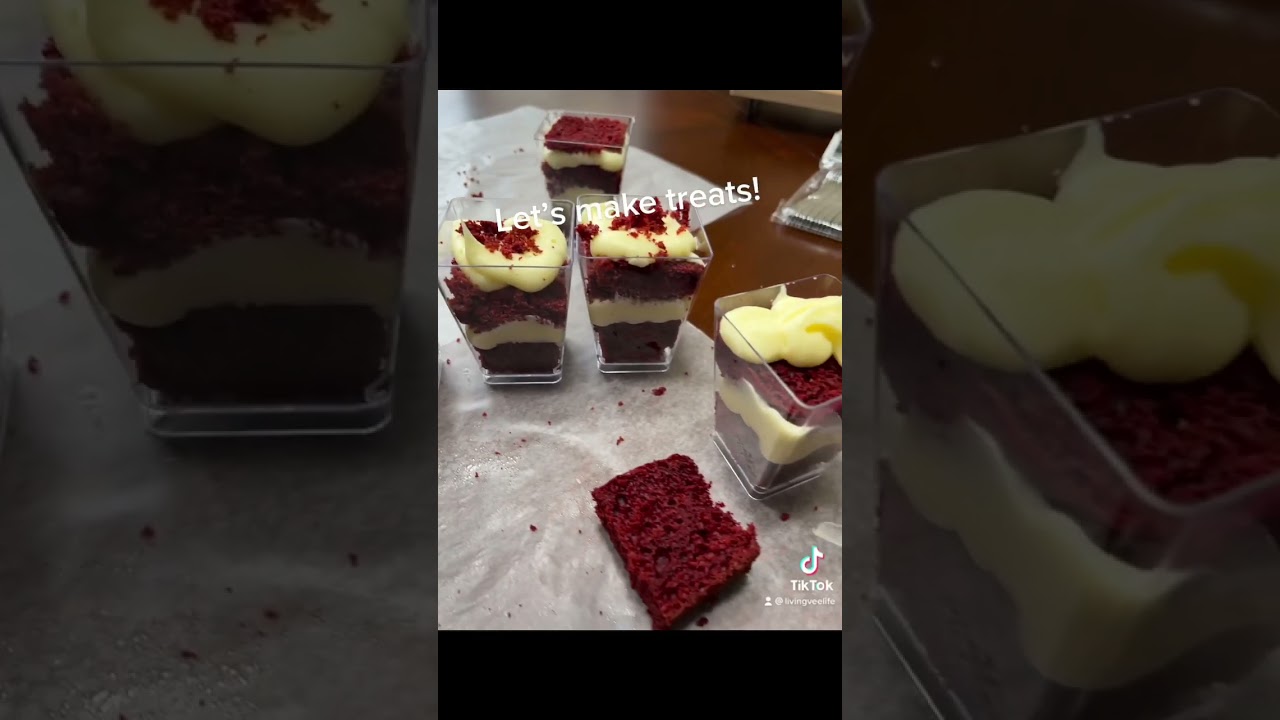 A holiday favorite 🎄🧣 red velvet cake shooters 