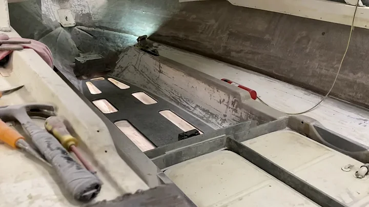 25ft Bertram project (blob 10)