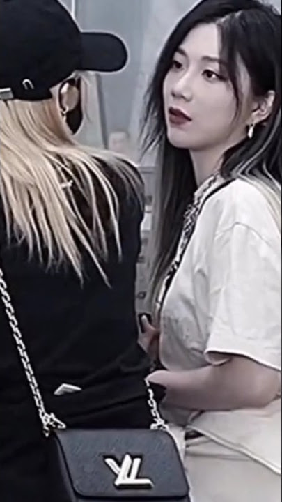 i feel in love with you👀💛💙#chenke #zhengdanni #gnz48 #đảnxác