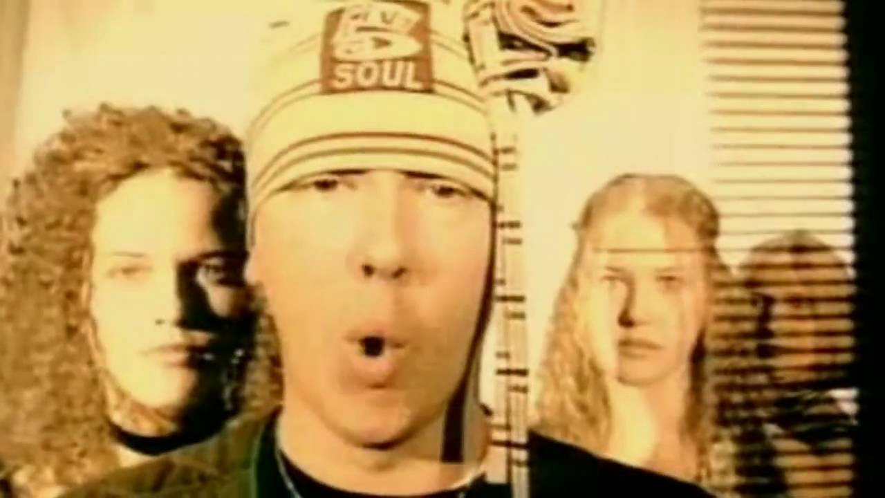 YouTubeでMELODIE MC - DUM DAM DUM [HD]を視聴
