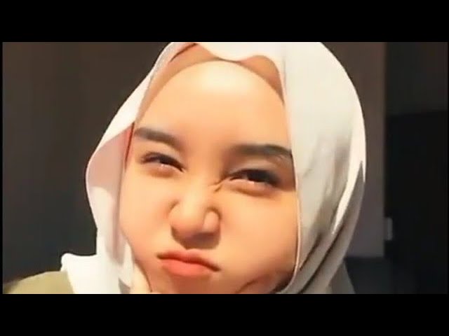 Story' Wa Cewek Muslimah Cantik | Dj Tetet Tetew | fika vess class=