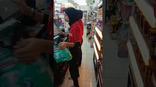 Cewe Cantik Alfamart