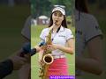 인터뷰중에 여신골퍼 색소폰 연주 #골퍼 #골프 #골프여신 #색소폰 #아모르파티 #saxophone
