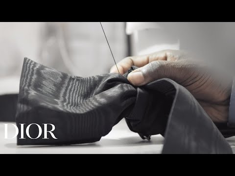 The Savoir-Faire Behind the ‘Oblique’ Military Jacket from the Fall 2021 Dior Men's Collection