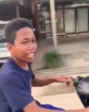 viral lord alul naik motor karisma penghambat rejeki#shorts #storywa #viral
