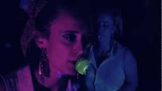 Video voorbeeld van "Lucius - Don't Just Sit There (Live)"