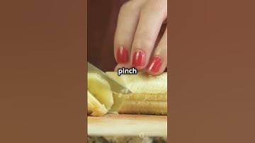 Peel a Banana Like a Pro – Monkeys Know Best! #infobytelab #facts #banana #monkey #animals #fruits