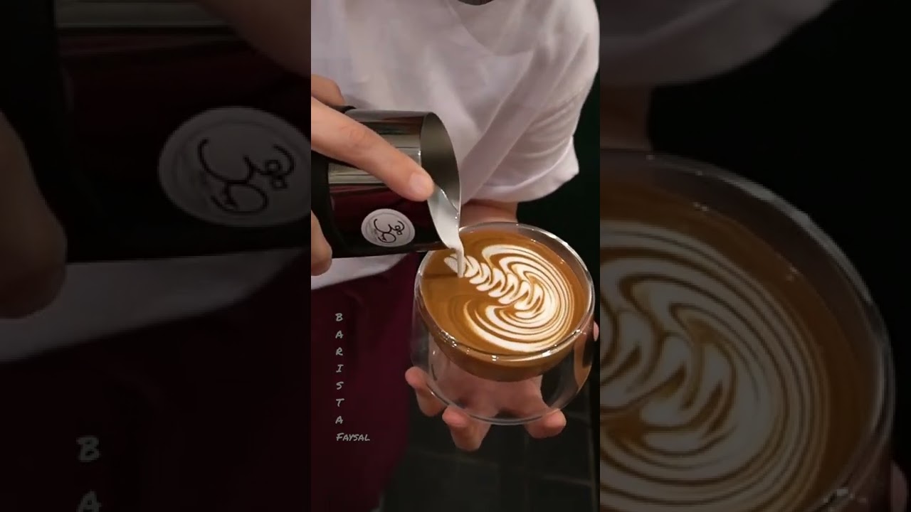 ¡Arte del latte del cisne!  Habilidades de barista y técnica de arte latte #shorts #trending #youtube