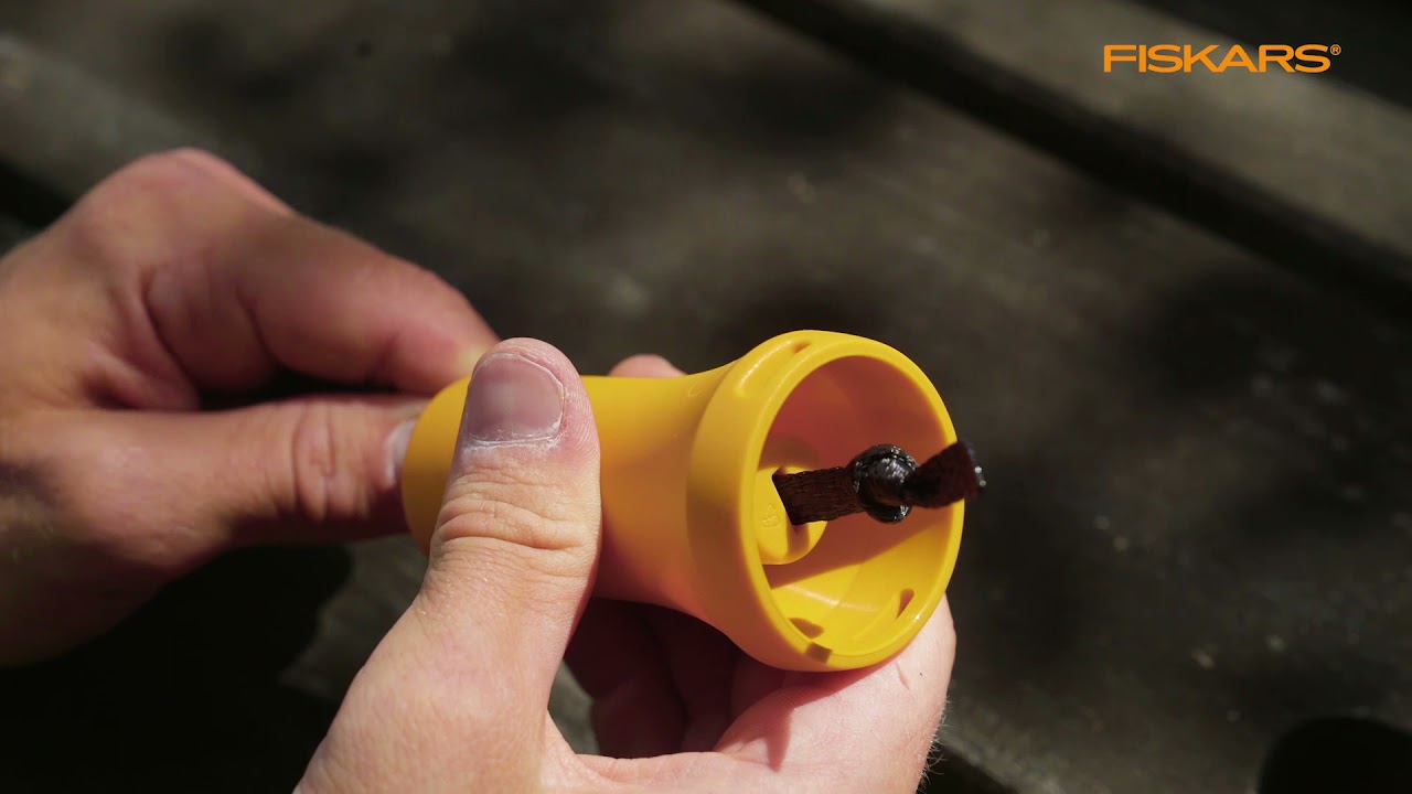 Come cambiare la fettuccia nello svettatoio UPX86