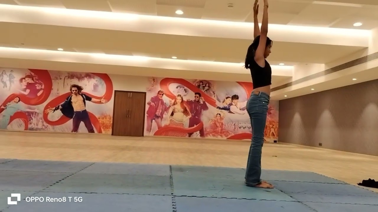 Gymnastic teaching video basic step back handspring 