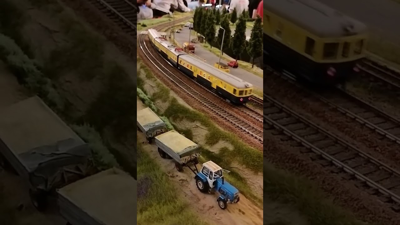 EN57-925 Warszawa Stacja Muzeum