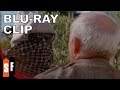 Memoirs Of An Invisible Man (1992) - Clip: Quick Stroll Through The Park