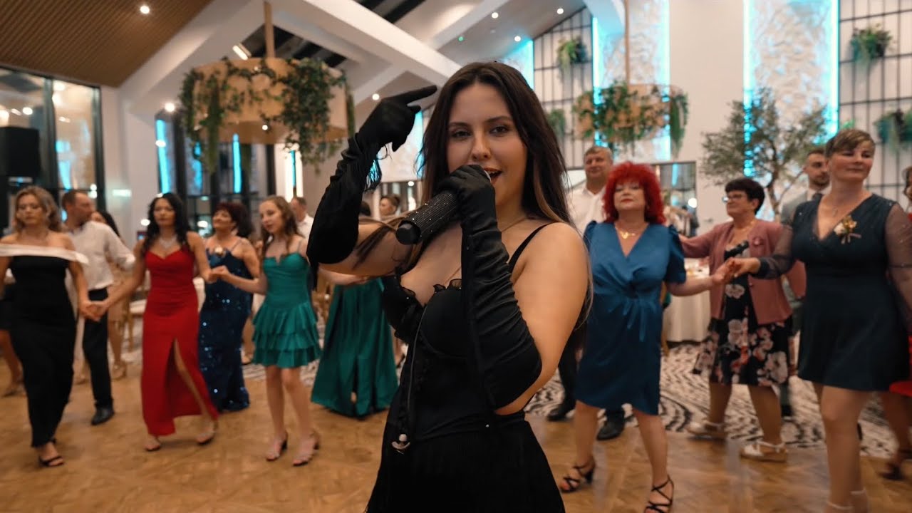 Roberta & Acord Band VD - Zig Zagga | LIVE 