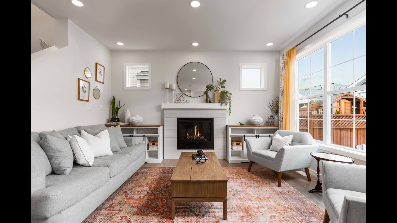 3355 Curlew Street ROYAL BAY-Coral Uster