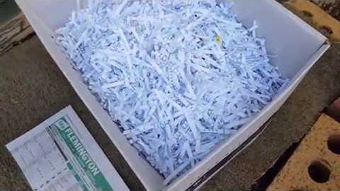 Worm farm paper trial - A comparison test on feeding worms different paper types