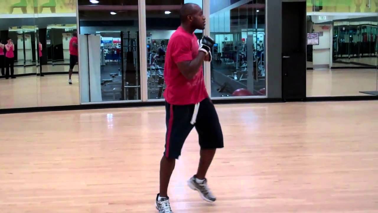 jeet kune do book Reverse (hook kick)