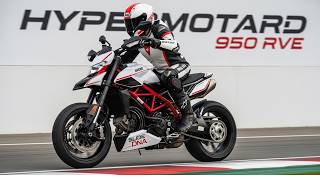 114HP + Brembo M4 32 + Slide By Brake + Water Decal Art! 2026 Ducati Hypermotard 950 RVE Review