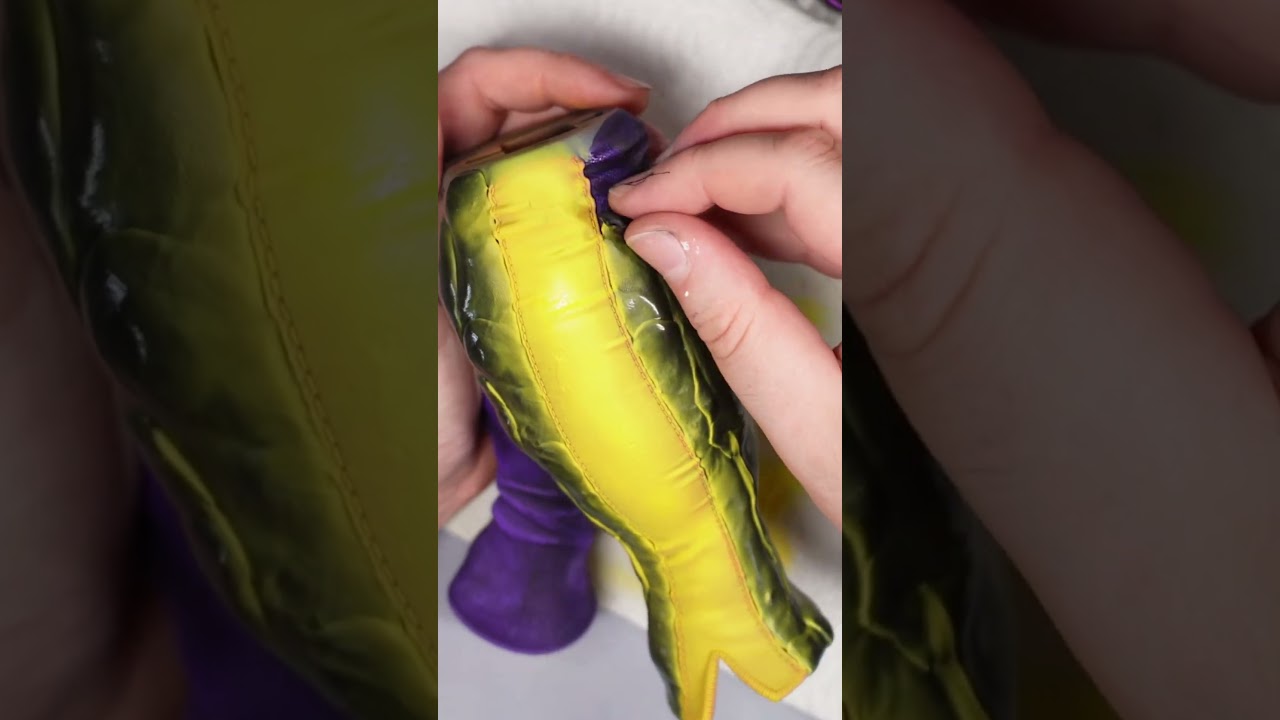 Painting a statue of Vega from Street Fighter #howtopaint #modelpainting 🖌