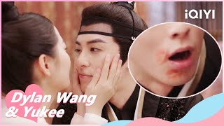 🎐Hot Night🥵! Yinlou and Xiaoduo's Face is Full of Lip Marks💋💋 | Unchained Love EP28 | iQIYI Romance