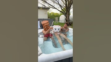 WE DRANK BALLERINA CAPPUCCINA IN HOT TUB!!