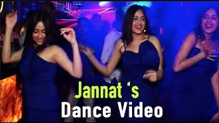 Tik tok star jannat zubair rahmani dance video in night club welcome
to bollywood television, your one stop destination foreverything and
anything around mov...
