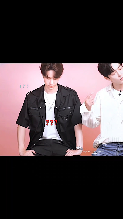 who's more naughty ??😏#wangyibo#xiaozhan #bjyx #cdrama#jealousy #boyfriend#couple#ytshorts #fun#bts