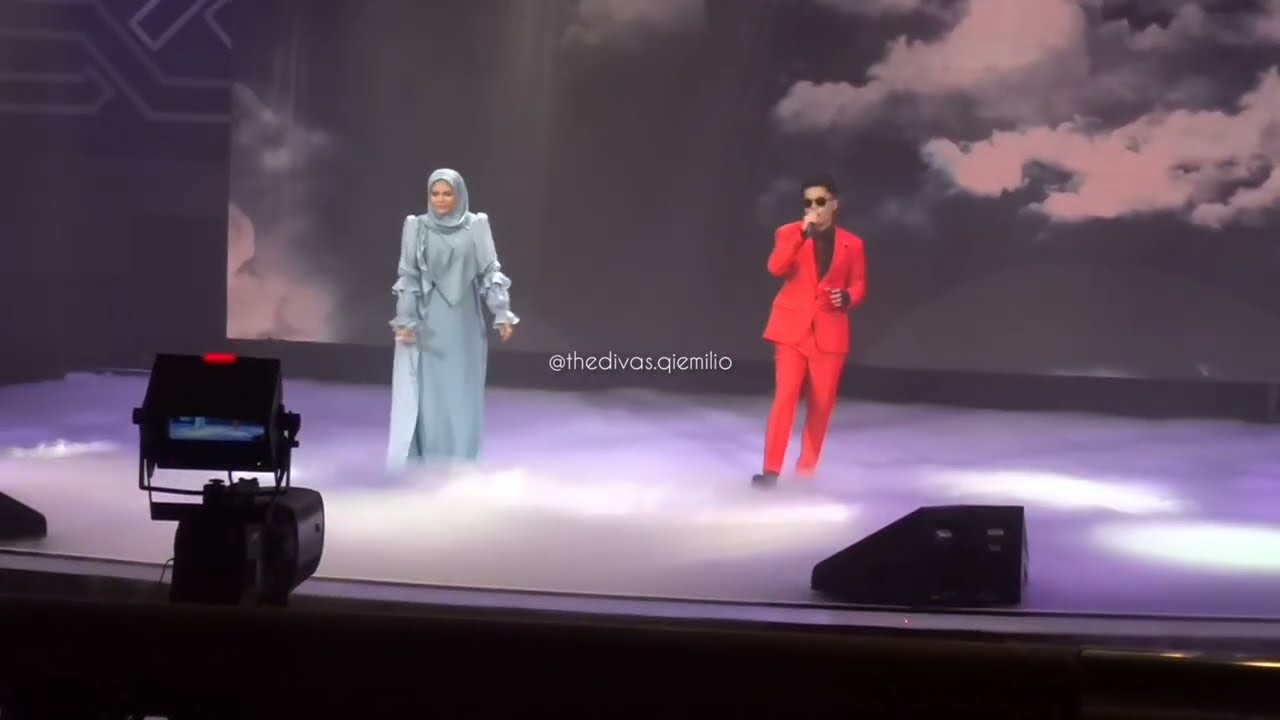HAQIEM RUSLI & DATIN ALYAH -  MENDUNG TAK BERERTI HUJAN (FANCAM) #PERFORM KMI HAQIEM RUSLI IN PERSON