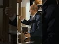 مش سايبه يتكلم
