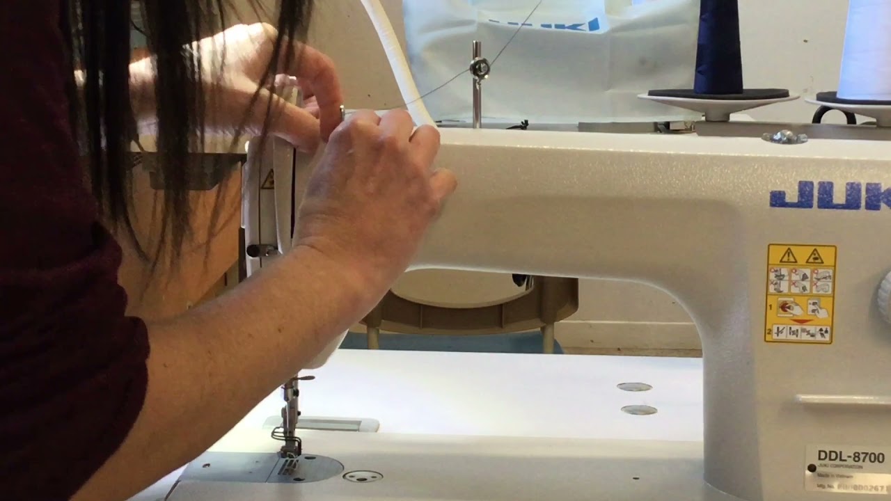 Comment enfiler la machine à coudre JUKI