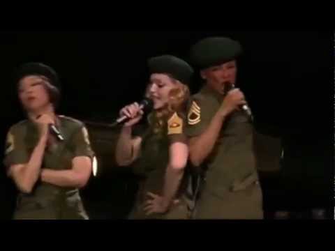 Vidéo: Madonna S'installe Au Portugal